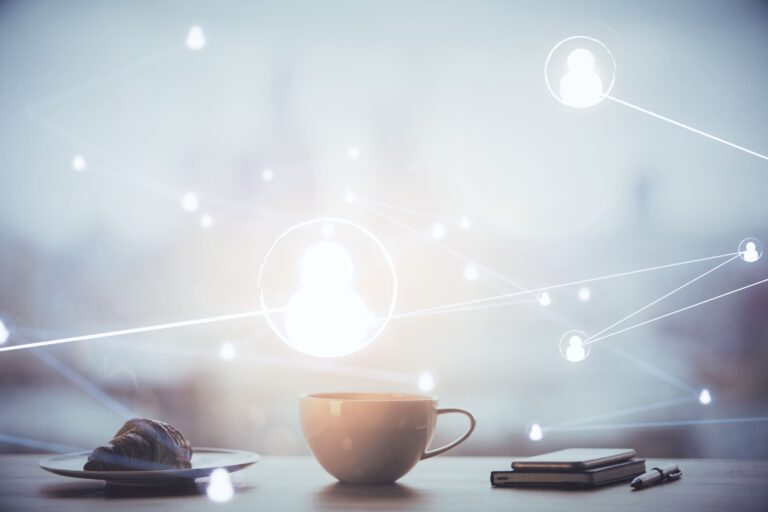 Redes Sociales & Contenido